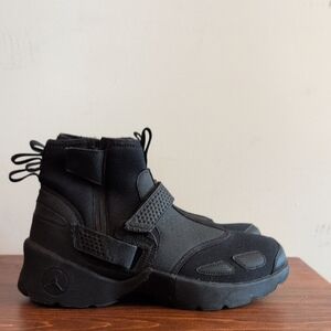 Nike Air Jordan Trunner LX High Triple Black Sz 8